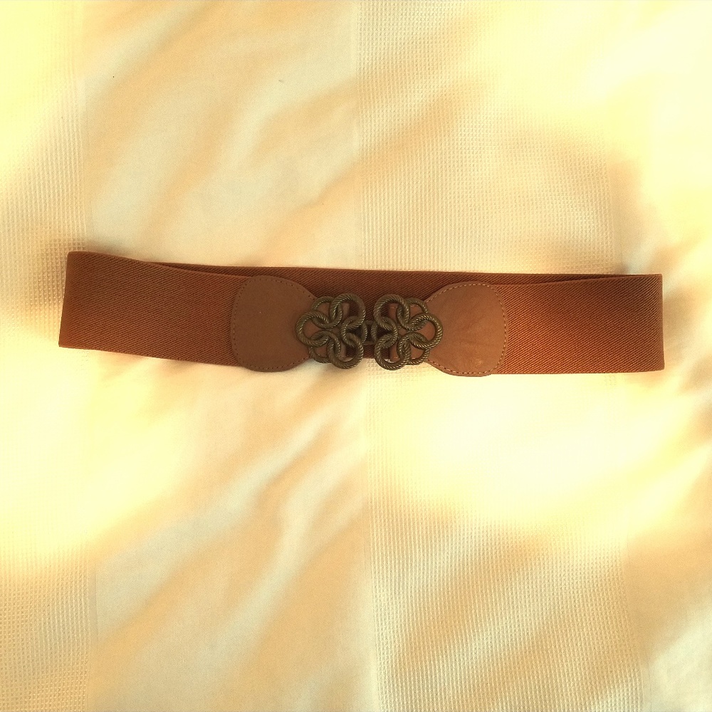 Brown elastic waist belt